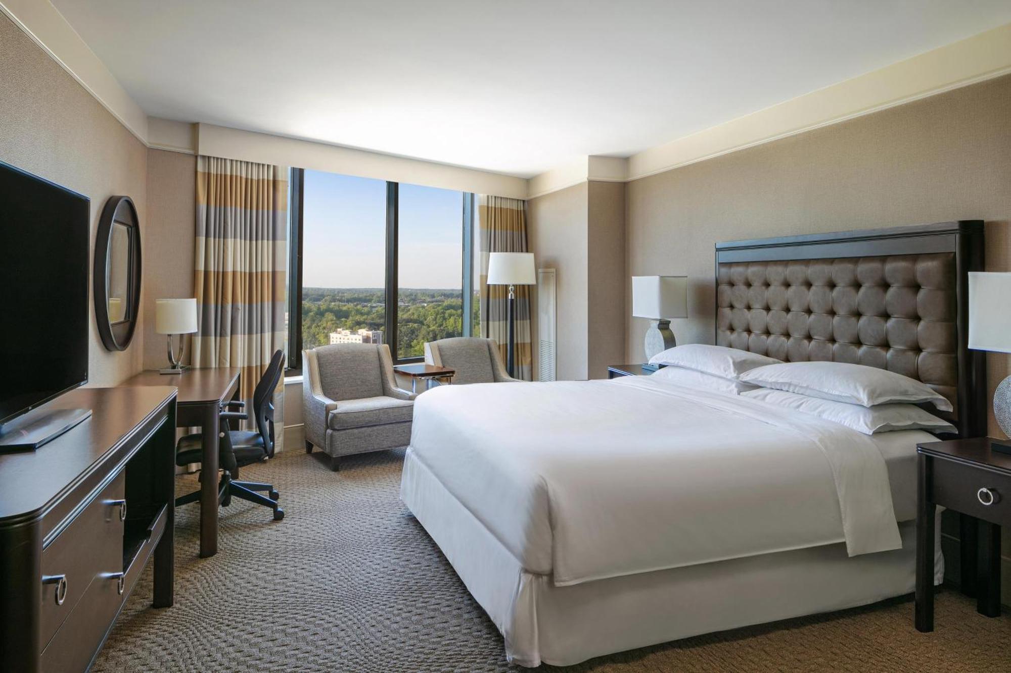 Sheraton Ґрінсборо Екстер'єр фото