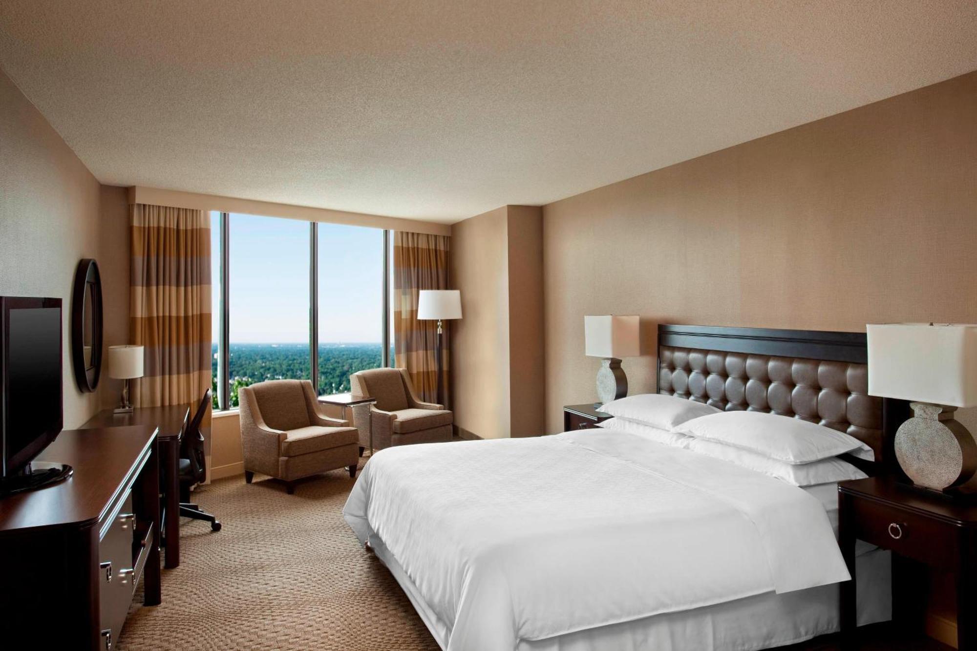 Sheraton Ґрінсборо Номер фото